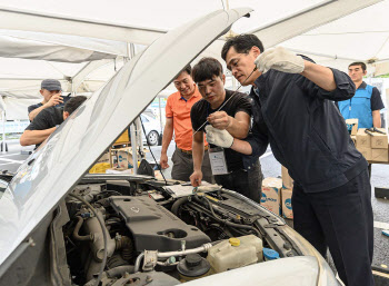 “귀경길 안전히 다녀오세요”..車업계, 추석 무상점검 실시