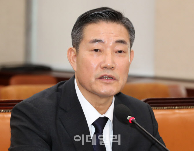 인사청문회 나온 신원식 국방부 장관 후보자                                                                                                                                                         