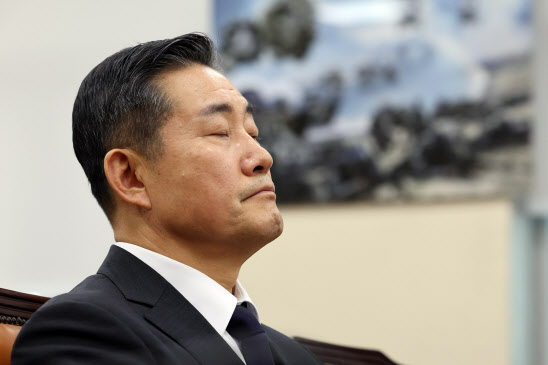 “사과하라” vs “안보전문가”신원식 검증에 여야 불꽃 공방(종합)