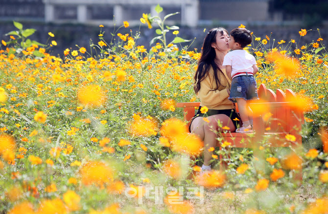 추석연휴 즐기는 시민들                                                                                                                                                                            