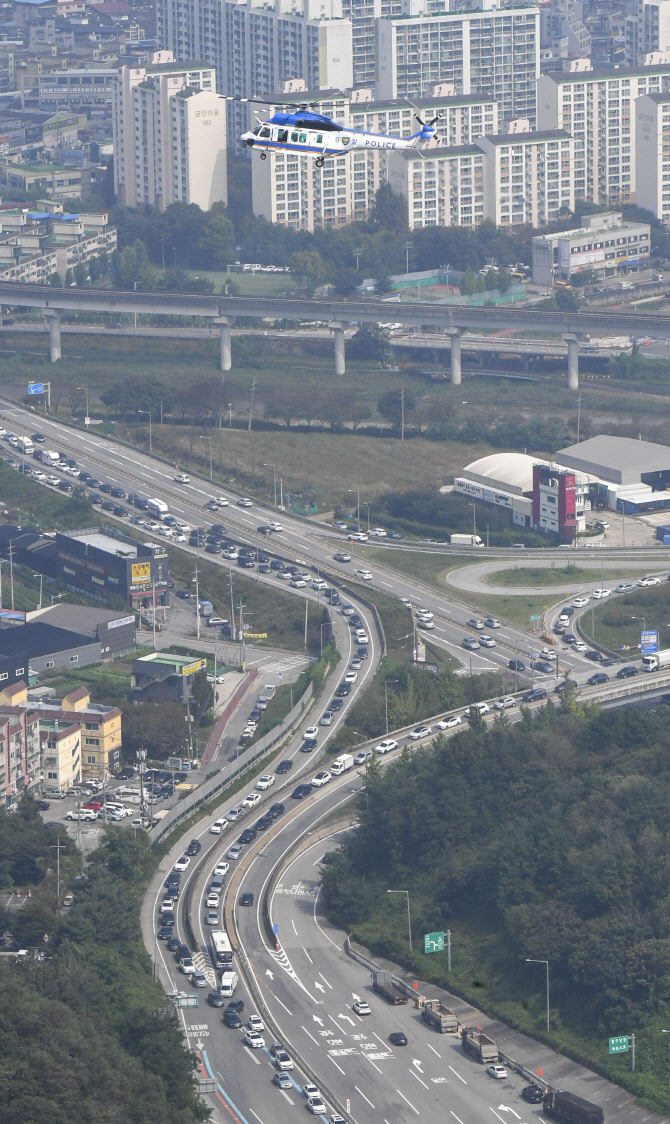 車 뒷좌석 3명 탑승시 안전띠 착용률 0%…“반드시 매야”