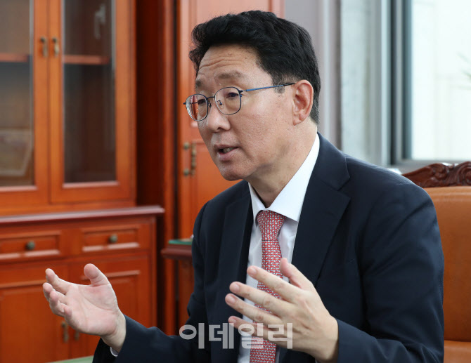“지방 '가성비 재정' 꾸려야…우후죽순 공항 건설 안돼”[만났습니다]②