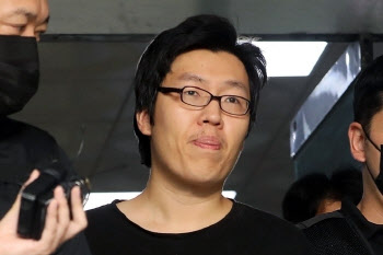 신림동 등산로 성폭행 변호인, 최윤종 한 번도 안 찾아가