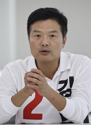 국힘, 김태우 ‘재산신고 허위사실 유포글’ 방심위 신고