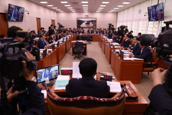 경사연 이사장 "日오염수 보고서 비공개 결정, 미비했다고 생각"