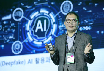 정상희 "AI, 순기능·역기능 공존… 규제·촉진책 수반돼야"[콘텐츠유니버스]