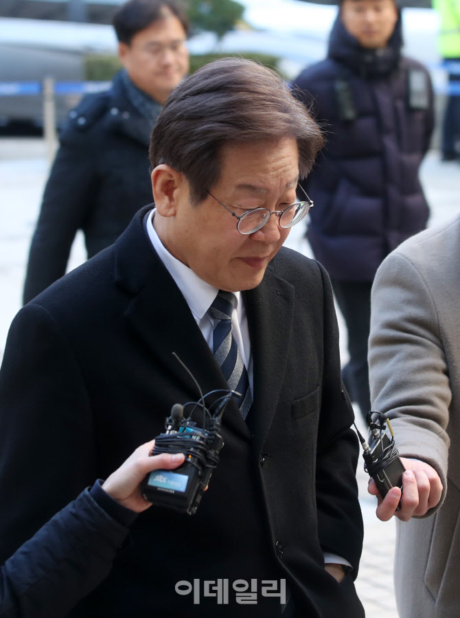  이재명 대표, 서울중앙지법 출석                                                                                                                                                                   