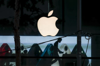 애플, 정품 아이폰도 ‘짝퉁’이라며 수리 거부 ‘황당’