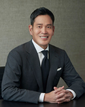 정용진 부회장, 조직·시스템 이어 인사 체계 원점 검토 주문 배경은