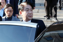 95일만에 물러난 이동관 "尹 충정에서 사퇴…野 심판해달라"