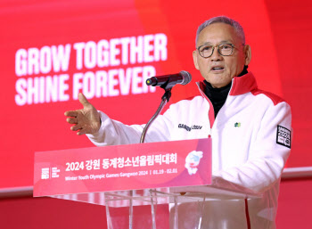 유인촌 장관 "'강원 2024' 자원봉사자는 우리의 얼굴"