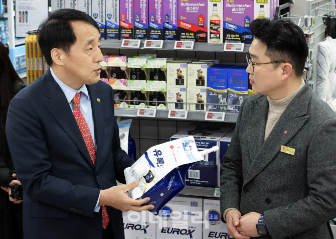  장영진 산업부 차관, 요소수 수급 현장 점검                                                                                                                                                        