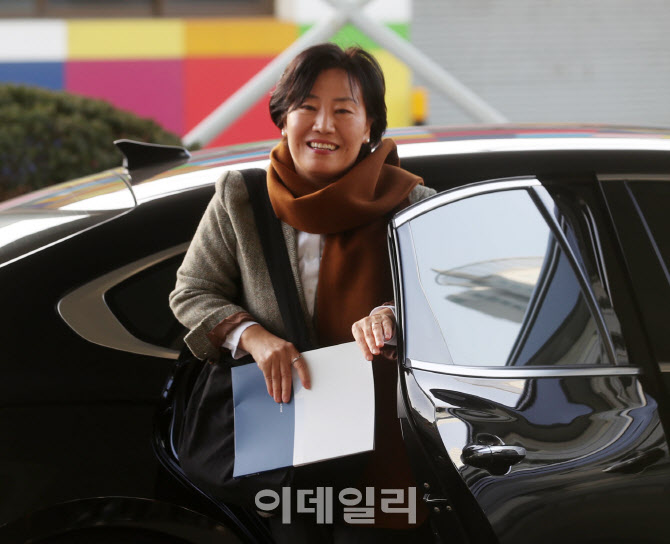  준비사무실 출근하는 송미령 장관 후보자                                                                                                                                                           