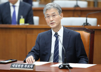 대법원장 공백 75일만 해소…조희대 임명동의 국회 통과(상보)