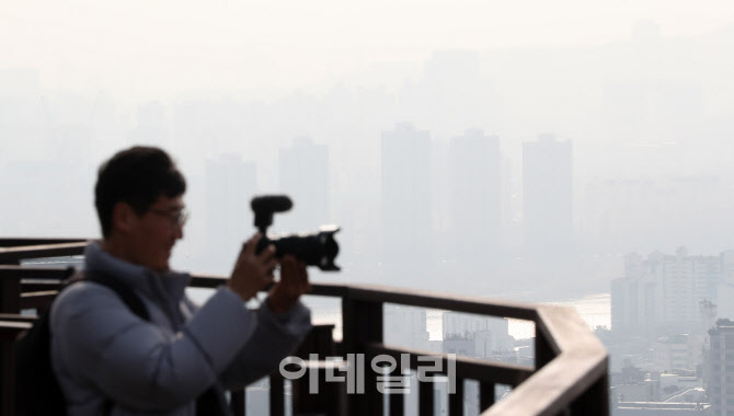 포근한 겨울 날씨 속 미세먼지 '나쁨'                                                                                                                                                     