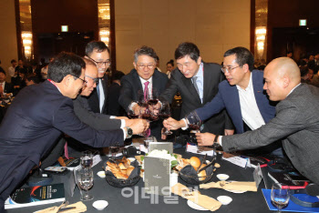 금융업계 수장들 "한·베 협력의 場···새 금융한류 시대 열 것"