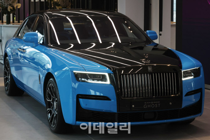 롤스로이스, 블랙 배지 고스트 청담 에디션                                                                                                                                                          