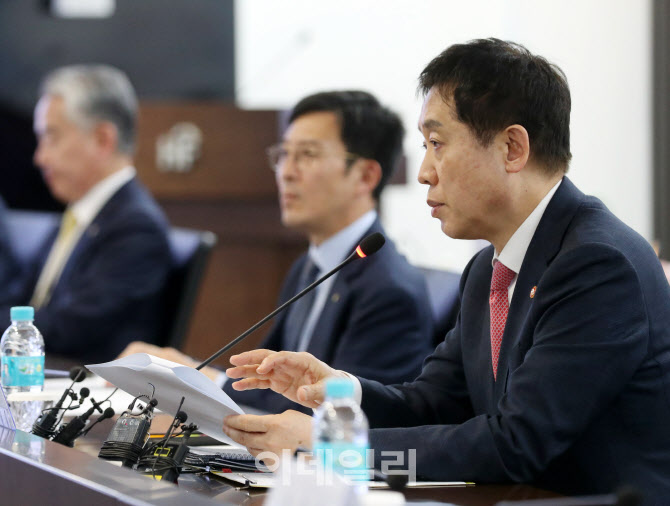  김주현 금융위원장, 주택연금 활성화                                                                                                                                                               