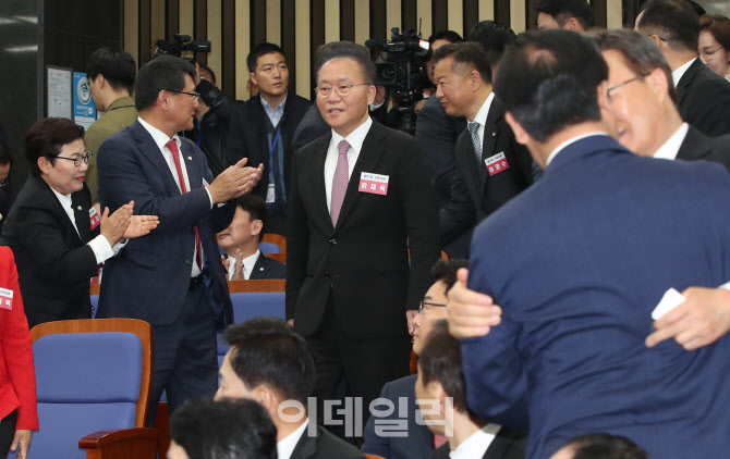 국민의힘·국민의미래 당선자총회 참석하는 윤재옥                                                                                                                                                   