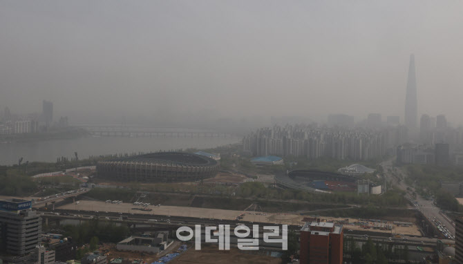 전국 황사에 미세먼지 '나쁨'                                                                                                                                                             