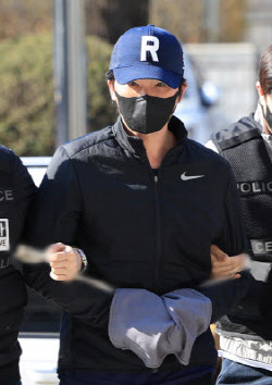‘마약 투약 혐의’ 前 야구 국대 오재원 구속기소