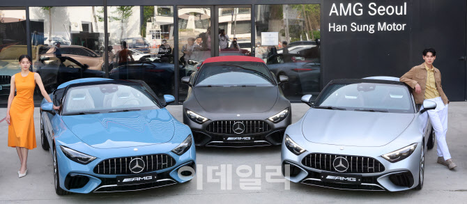 벤츠코리아 'AMG SL 63 4MATIC+ 마누팍투어' 120대 한정판매…2억6천만원                                                                                                                    