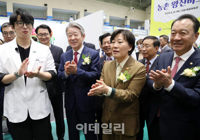  의료진 여러분 감사합니다                                                                                                                                                                         