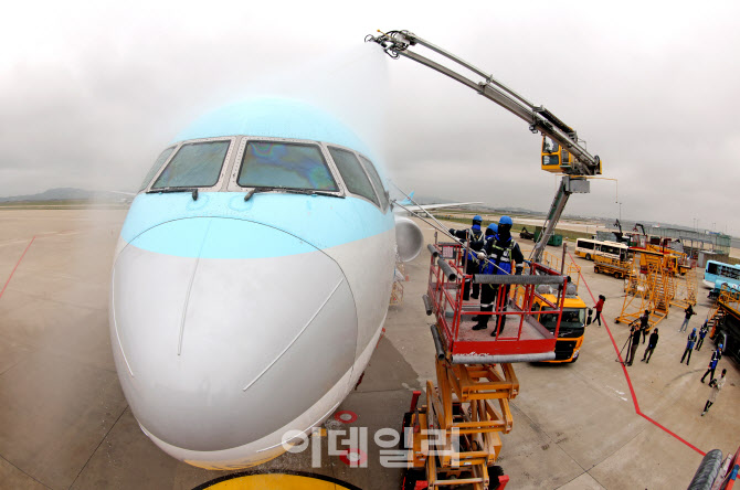 보다 더 쾌적한 비행을 위해 봄맞이 대청소                                                                                                                                                          