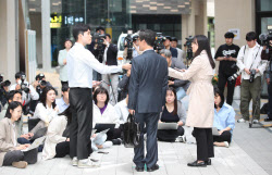 [포토]'취재진 앞에 선 오동운 공수처장 후보자'                                                                                                                                                 