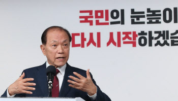 윤상현, 황우여 '보수 정체성 강화'에 "지금은 혁신의 시간이라 말했어야"