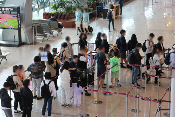 '어린이날 황금연휴' 제주·일본 가족 여행객 몰려