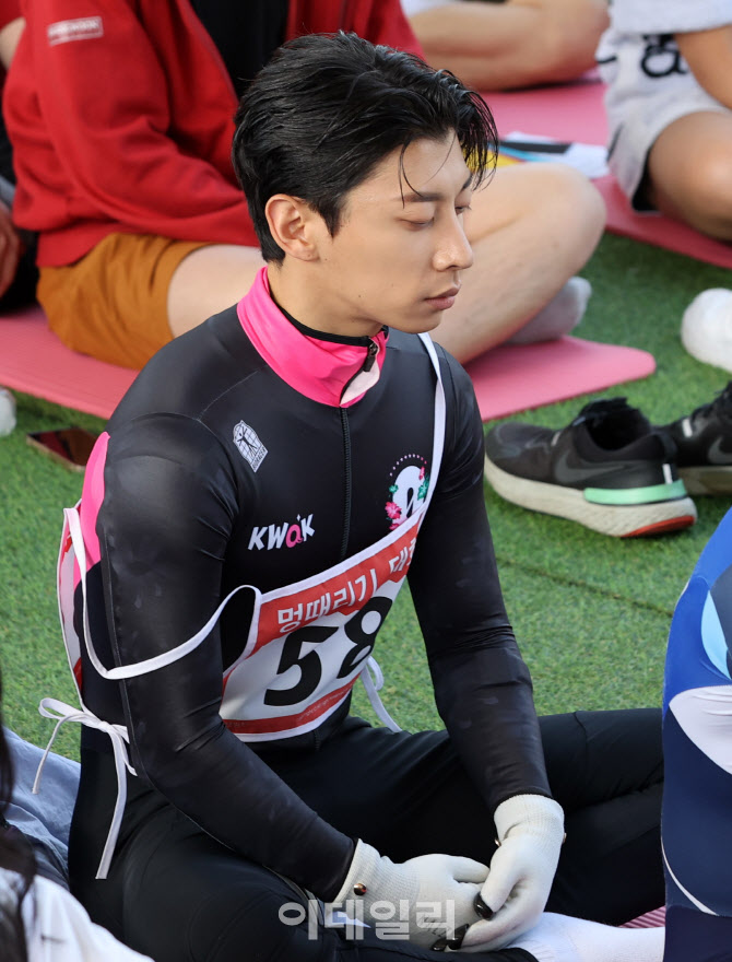2024 멍 때리기 대회 참가한 전 쇼트트랙 국가대표 곽윤기                                                                                                                                            