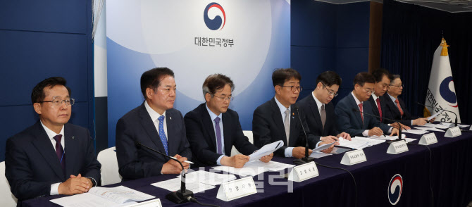 박상우 국토부 장관, 1기 신도시 통합 재건축 선도지구 규모·기준 발표                                                                                                                               