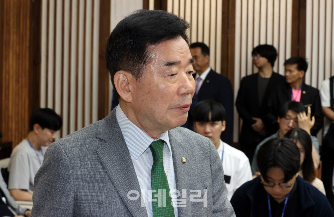 김진표 "21대 국회 내 국민연금 모수개혁 처리해야"                                                                                                                                        