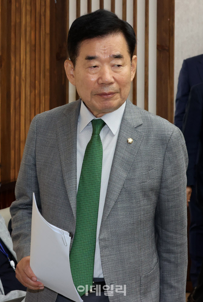 김진표 국회의장, "21대 국회 내 국민연금 모수개혁 처리해야"                                                                                                                              