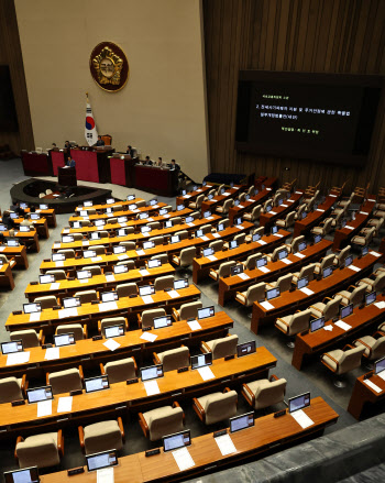 채해병 특별법 결국 폐기…與 단일대오로 尹 사수