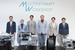 &apos;일본 3사&apos; 토요타·스바루·마쓰다, 전동화 엔진 공동개발 협력