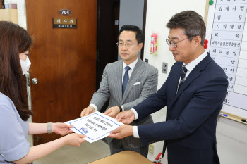 野, 상임위 단독 제출에 與 전면 보이콧…22대 국회, 격랑 속으로(종합)