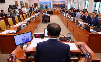 與김선교, 野이소영 향해 “국토위원 배정 지적, 우원식에 따져라”