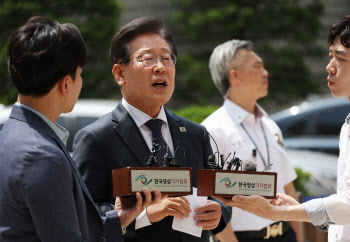 대북송금 억울함 호소한 이재명 "언론은 왜 침묵하나?"