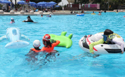 [포토] 여름 명소 한강수영장 개장                                                                                                                                                                        