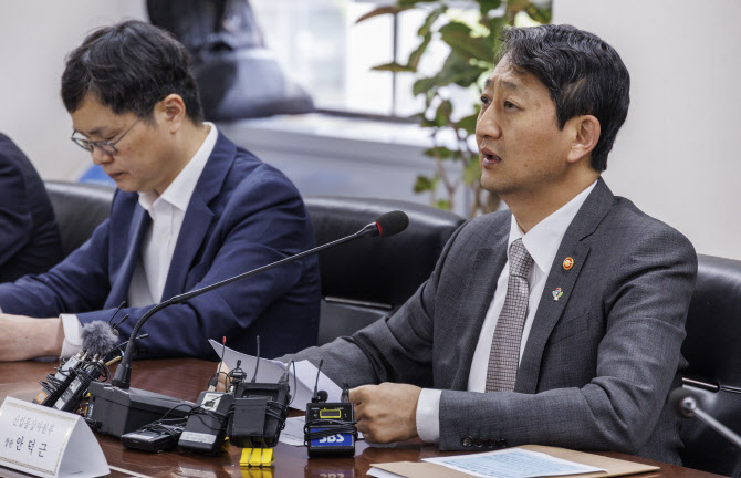 ‘대왕고래’ 프로젝트 첫 전략회의…회의 참여 기업들 ‘불기둥’
