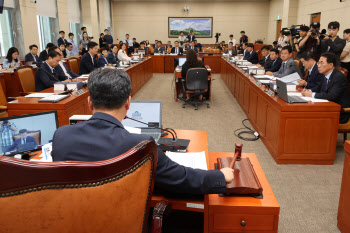 `고성` 없이 끝난 `노란봉투법` 공청회…여야 시각차만 확인