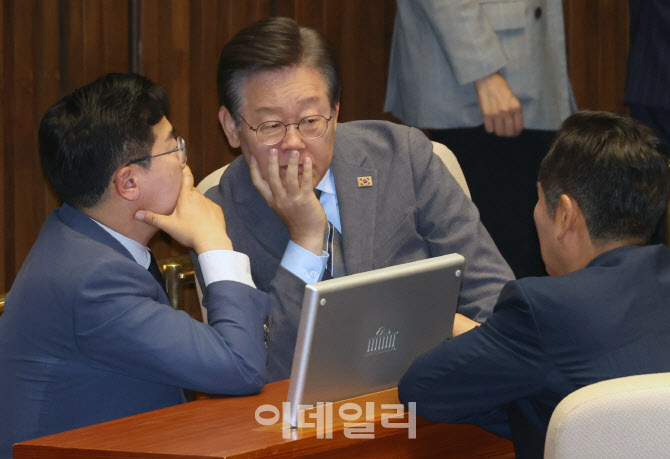 이재명-박찬대-정청래, '심각'                                                                                                                                                            