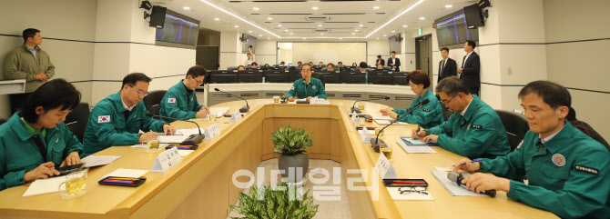 발언하는 한덕수 총리                                                                                                                                                                              