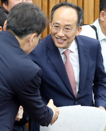 與 "청탁금지법 한도 상향 정부에 건의"…중기업계 "환영"