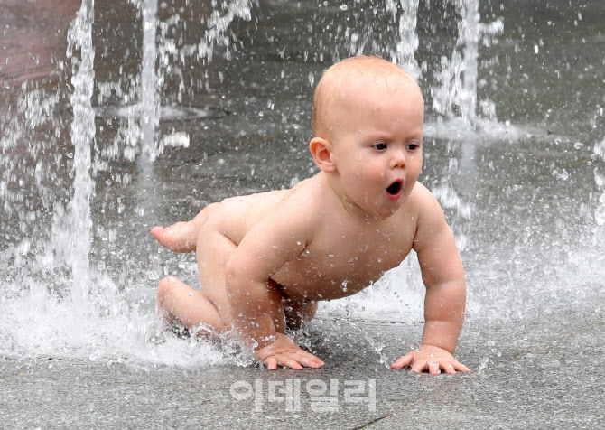 앗 차가워                                                                                                                                                                                         