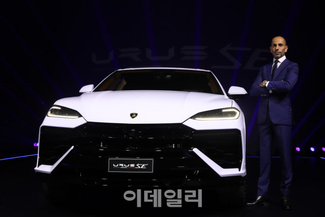 람보르기니 최초 PHEV SUV '우루스 SE'                                                                                                                                                    