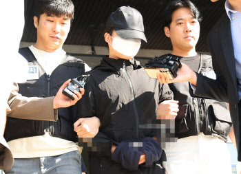 '강남역 연인 살해' 의대생 "혐의 인정, 정신감정 필요"