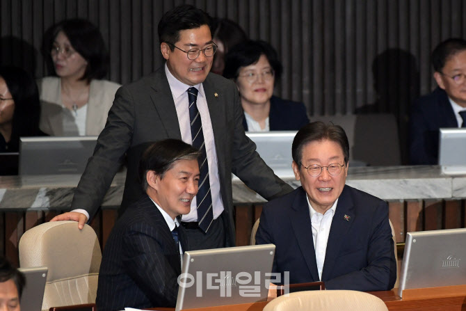 이재명-박찬대-조국, 화기애애                                                                                                                                                                      